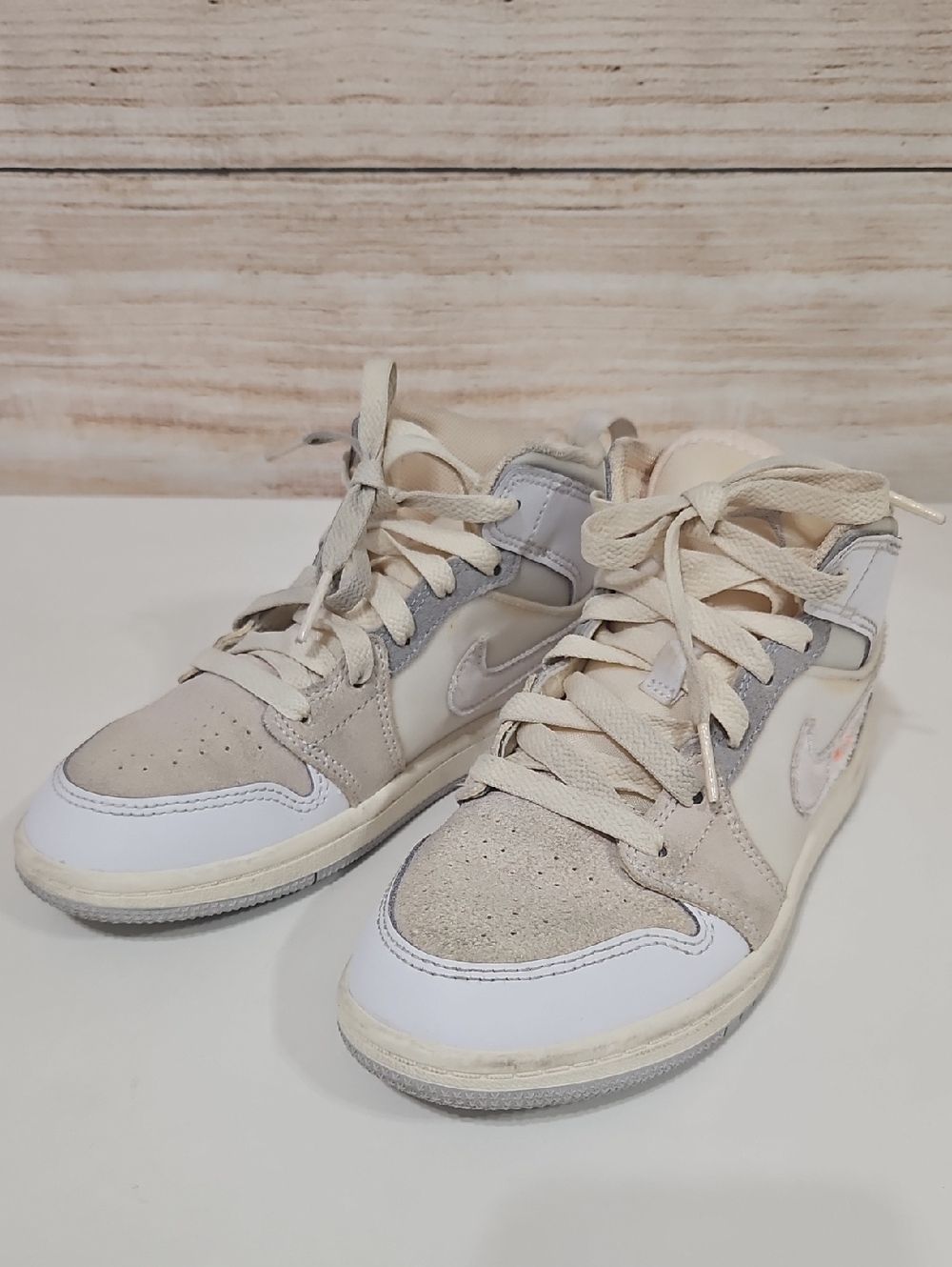 Air Jordan 1 Mid SE Craft Inside Out Kids Beige Gray Low-Top Sneakers 1 Youth - Picture 6 of 10
